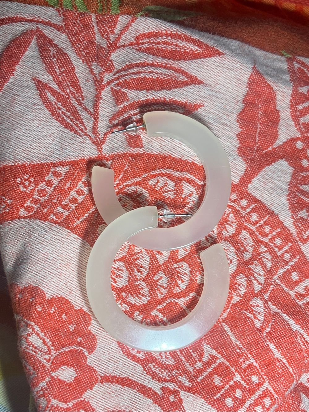 Source Unknown Frosted Cream Hoop Earrings
